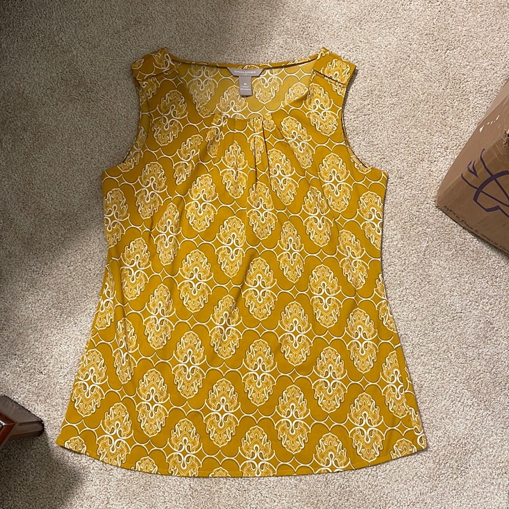 Sleeveless Banana Republic blouse